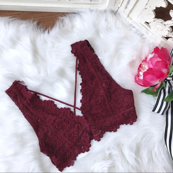 🎀 3 for $30! 🎀 Burgundy Lace X-strap Bralette - Picture 2 of 8